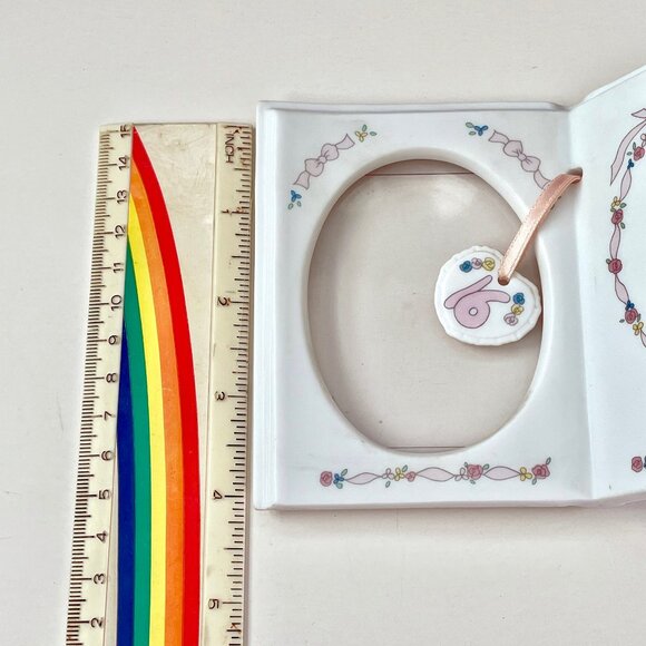 Precious Moments Sweet 16 Growing in Grace Picture Holder w Heart Bookmark 25064 - Picture 12 of 16